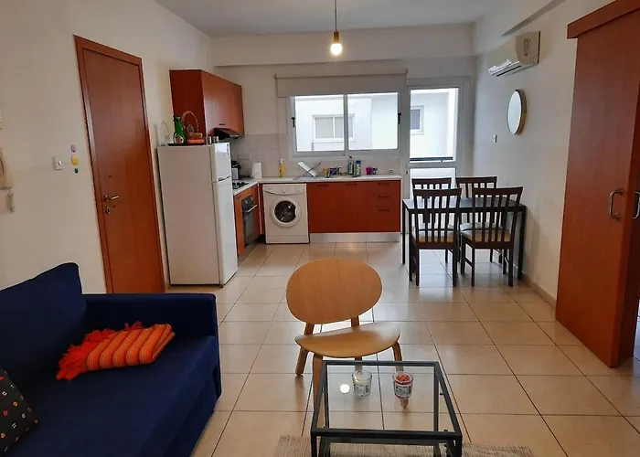 Center Walking To The 2 Bedrooms * Larnaca